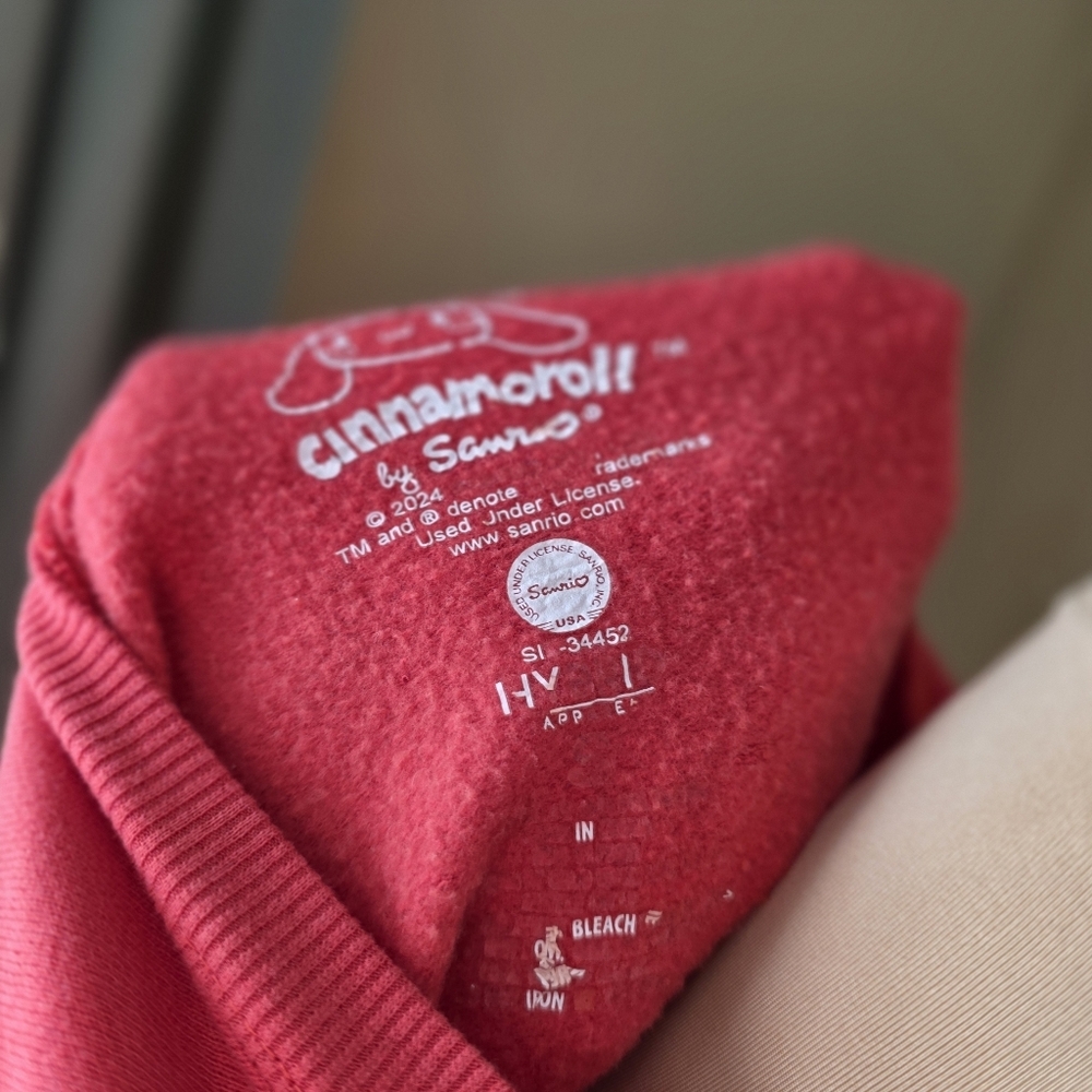 Adorable Sanrio Cinnamoroll Mushroom Graphic Crewneck Sweatshirt - Small - Picture 7 of 7